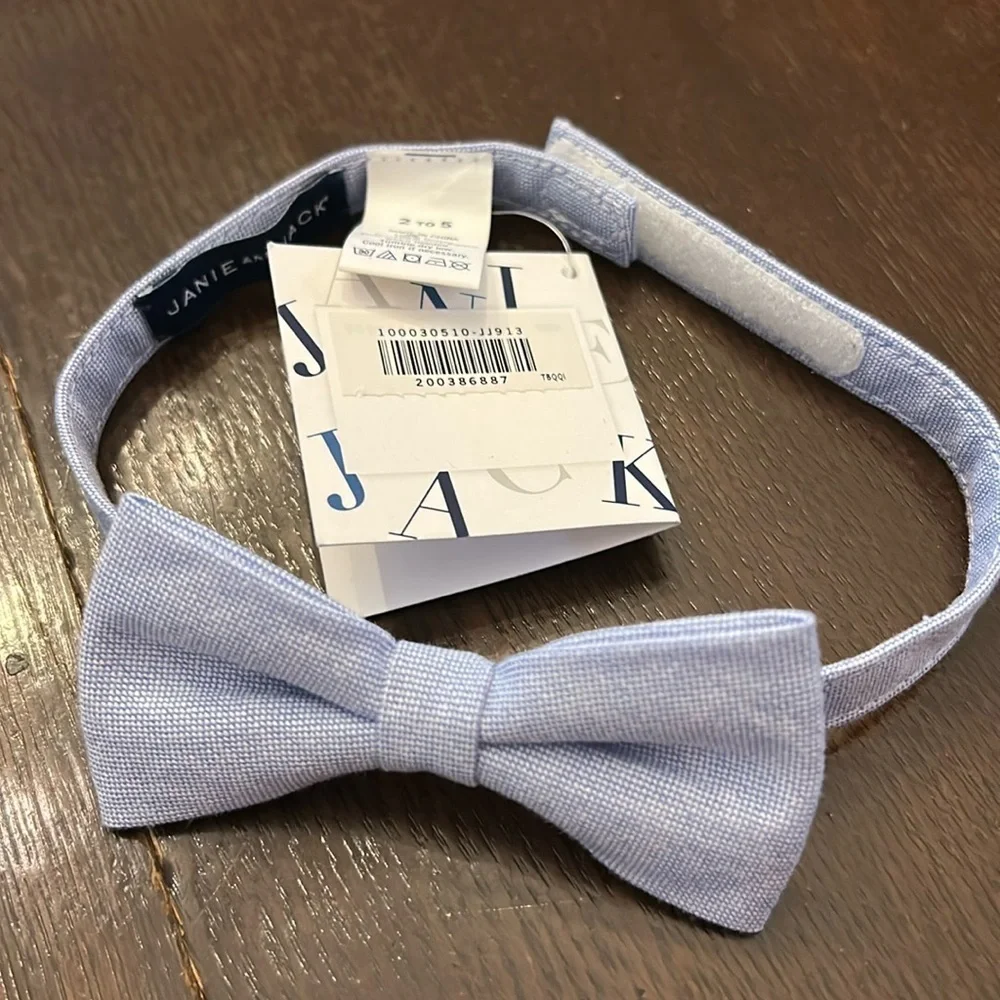 Janie and Jack Chambray Blue Cotton Oxford Bowtie
